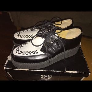 Tuxedo Low Sole Creepers