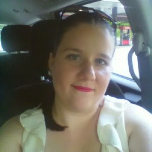 Meet your Posher, Whitney