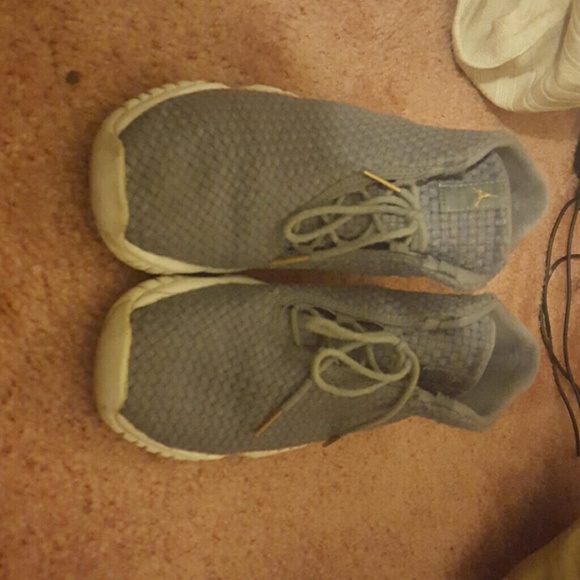 Trade items - Picture 2 of 4