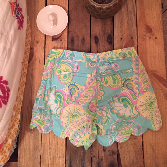 5" Buttercup Scallop Hem Short - Lilly Pulitzer