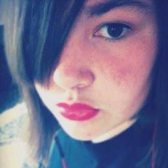 Meet your Posher, Rebecca