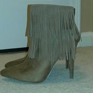 NWOT Just Fab fringe booties