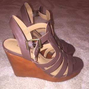 Lucky Brand Wedges ☘
