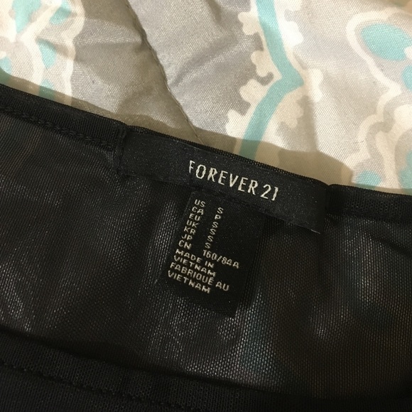 Size S - Black bodycon dress by Forever21 - Picture 3 of 3