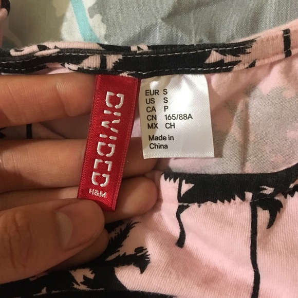 SOLD!! Size S - Tropical-print crop top by H&M - Picture 3 of 3