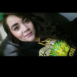 Meet your Posher, Ana