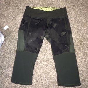 Lulu lemon crop pants