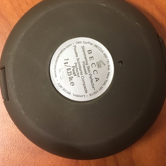 Becca Hilight - Picture 3 of 3