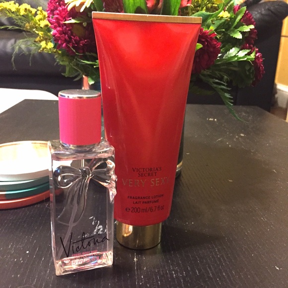 MAO! Victoria's Secret Very Sexy lotion and mist