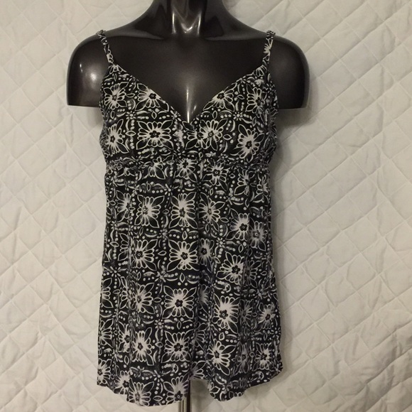 New York and Co tank top