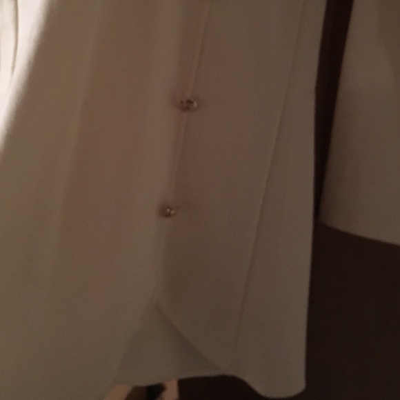 Cream top - Picture 2 of 2