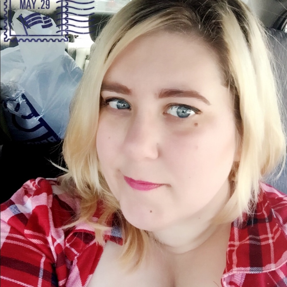 Meet your Posher, Amanda