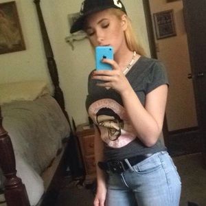 Meet your Posher, Abigail