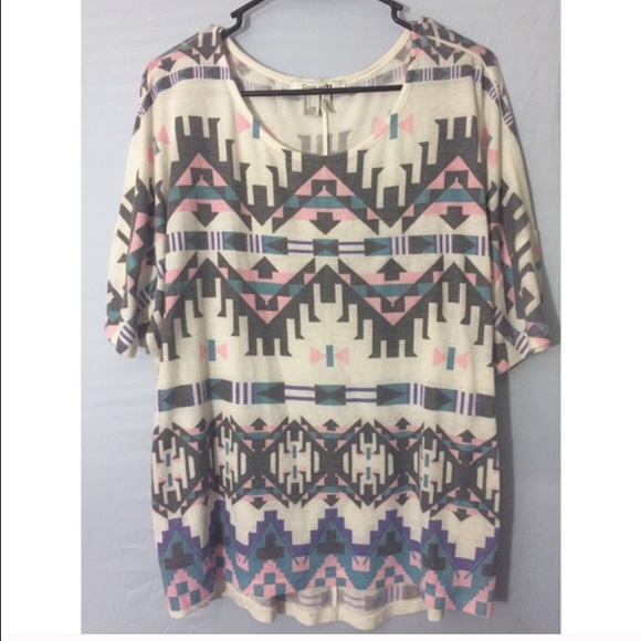 Forever 21 Tops - Forever 21 Aztec Print Top