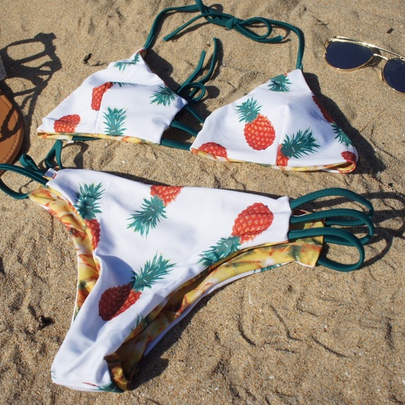 Reversible Pineapple Bikini 🍍 - Picture 2 of 4