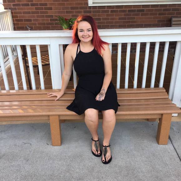 Meet your Posher, Nona