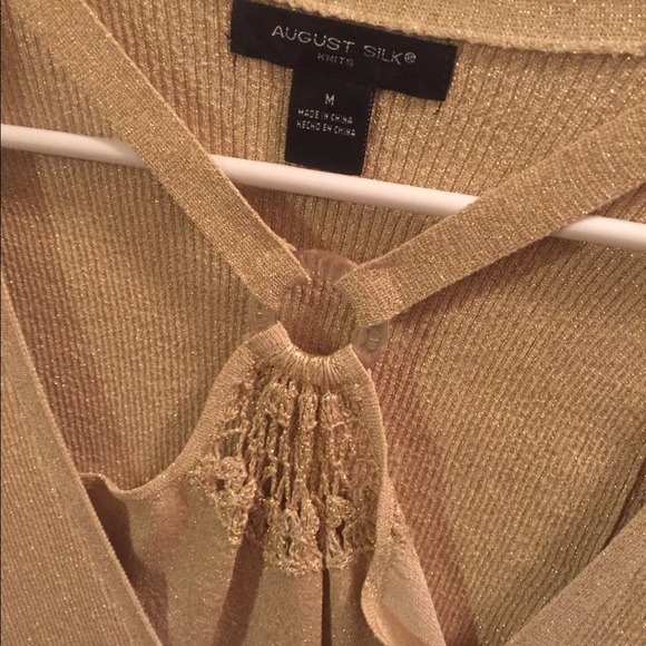 Top - Picture 2 of 4