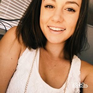 Meet your Posher, Avery