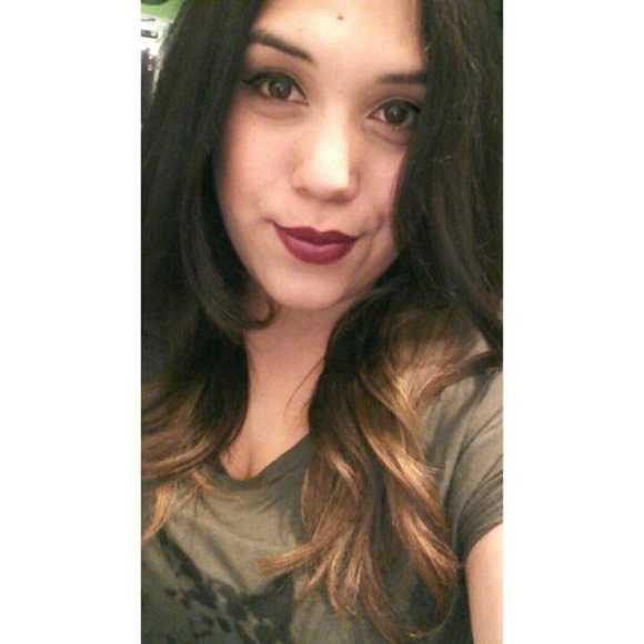 Meet your Posher, Cassie