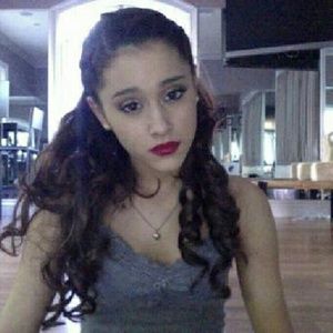 Meet your Posher, Mallory