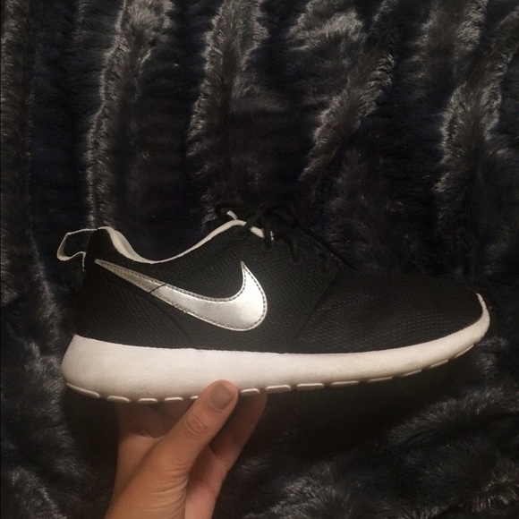 Nike Shoes - Nike workout shoes
