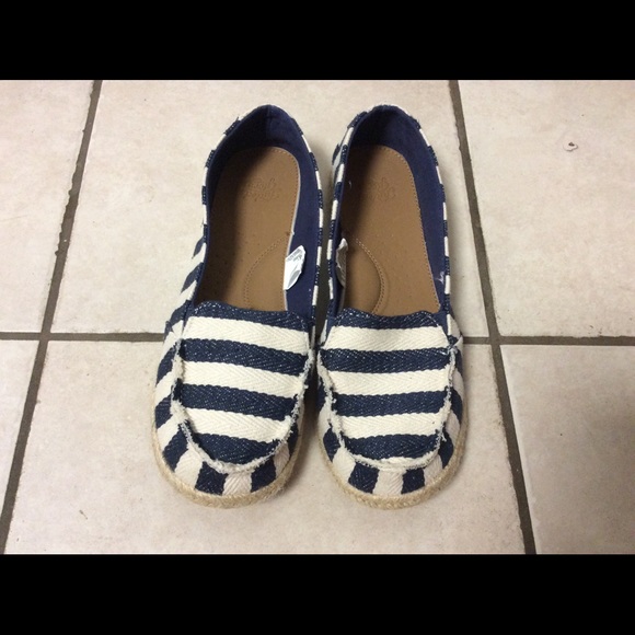 New with out tag Faded Glory Flats size USA 10