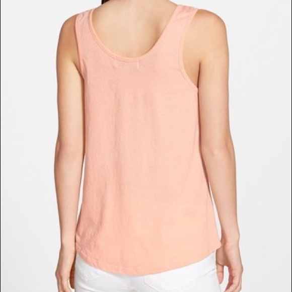 🛍WILDFOX Host Pick Tank - Picture 2 of 3