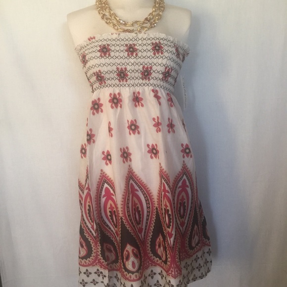 Sundress - Picture 2 of 4