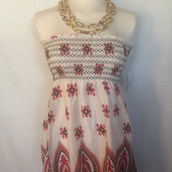 Sundress - Picture 3 of 4