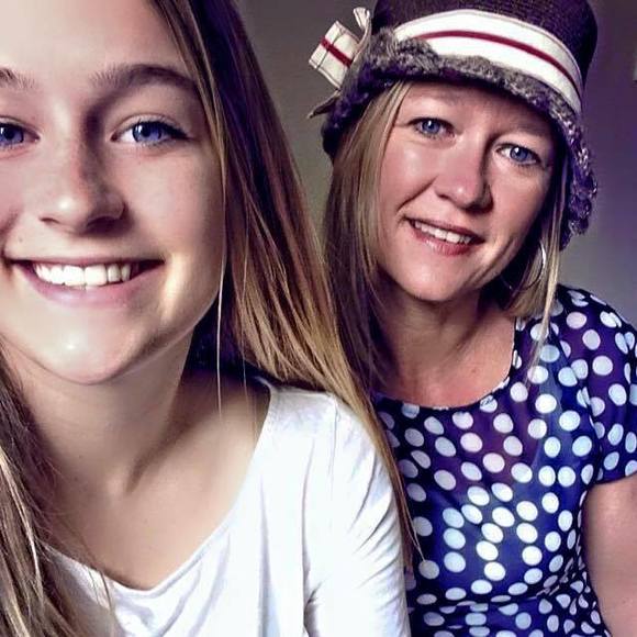 Meet your Posher, April