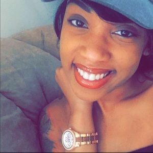 Meet your Posher, Lakeisa