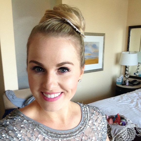 Meet your Posher, Christine - Picture 1 of 1