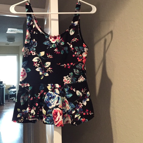 Express floral peplum top size S.