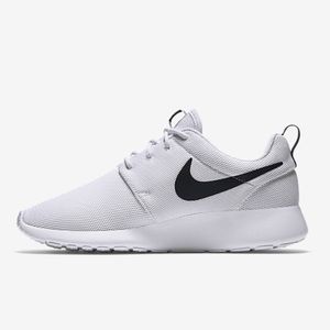 Women's Nike Roshe Run Sneakers
