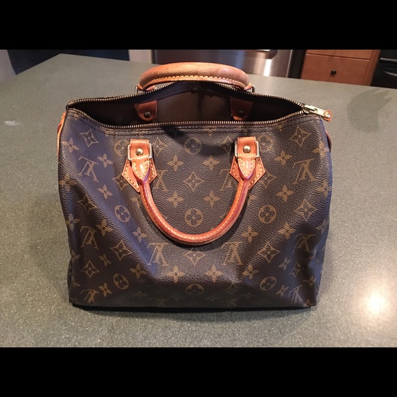Louis Vuitton Speedy 30