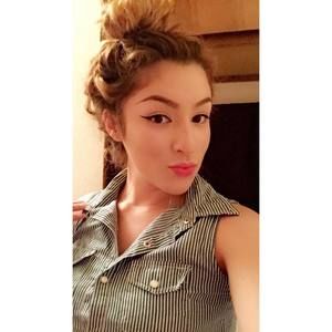 Meet your Posher, Sadé