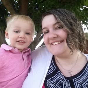 Meet your Posher, Elizabeth