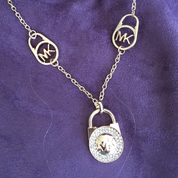 Necklace - Picture 3 of 4