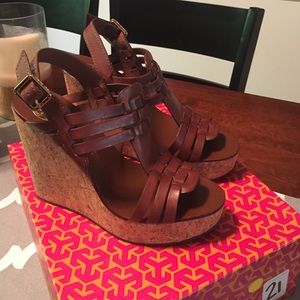 Tory Burch Sienna wedges!