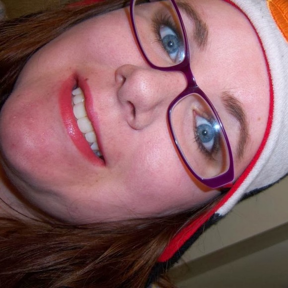 Meet your Posher, Megan - Picture 1 of 1