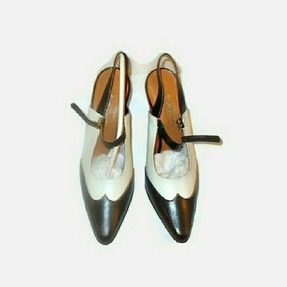 EUC RALPH LAUREN SPECTATOR HEELS B&W 8