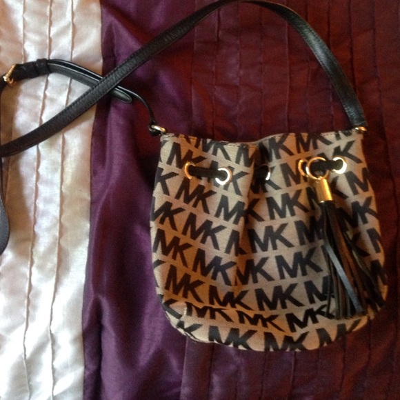 Michael kors satchel!