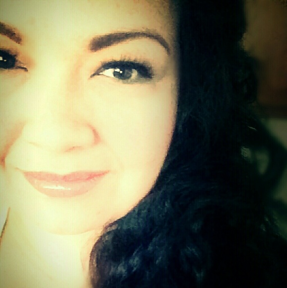 Meet your Posher, Brenda - Picture 1 of 1