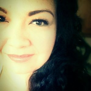 Meet your Posher, Brenda