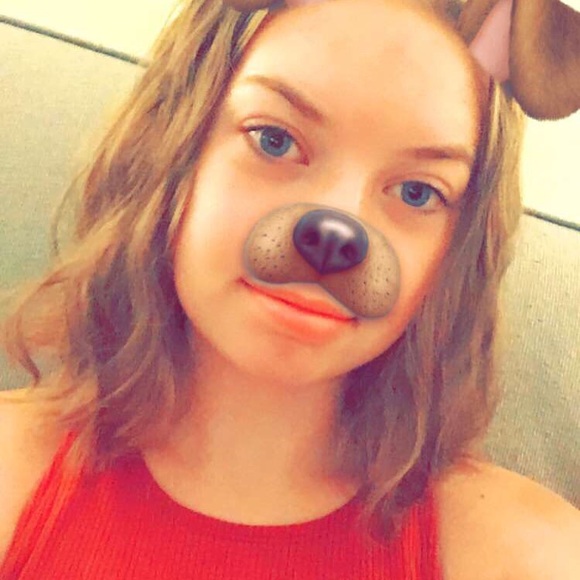 Meet your Posher, Alexandra - Picture 1 of 1