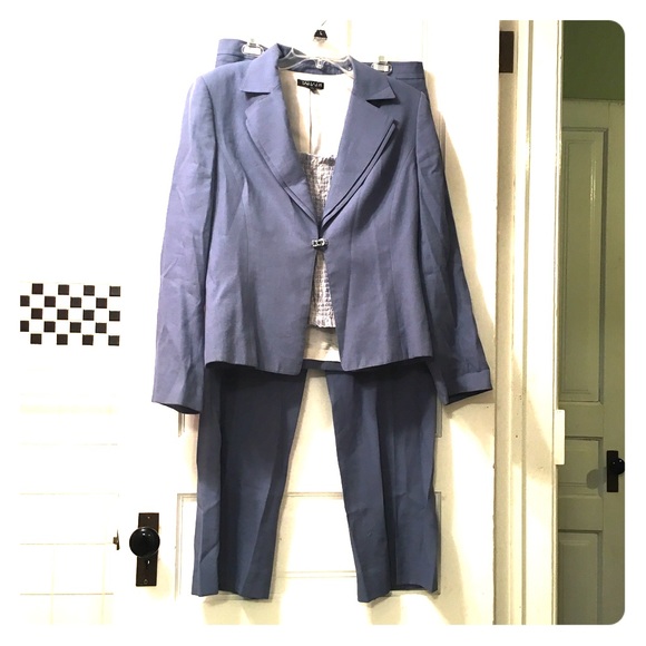 Tahari 3pc Pant suit