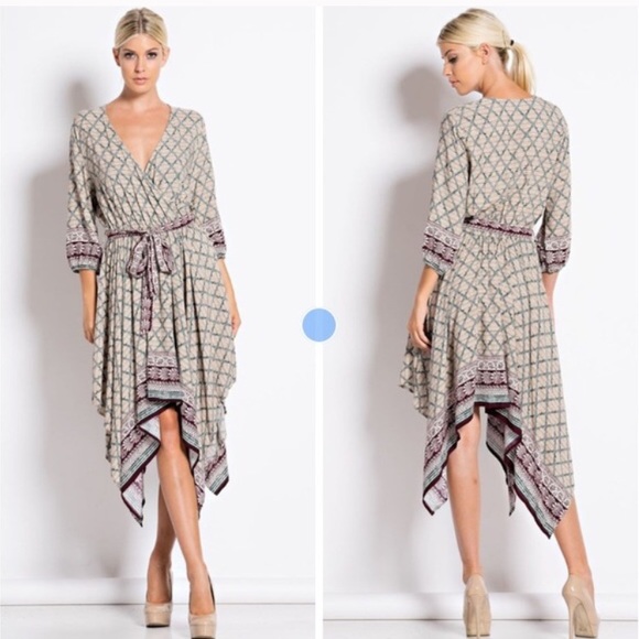 Dresses & Skirts - 🔴SALE🔴Beautiful hanky dress 💞