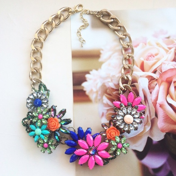 Royal blue necklace - Picture 2 of 3