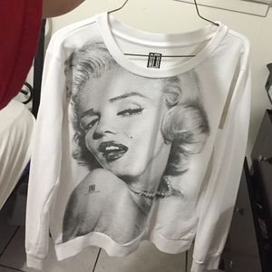 Marilyn Monroe sweater