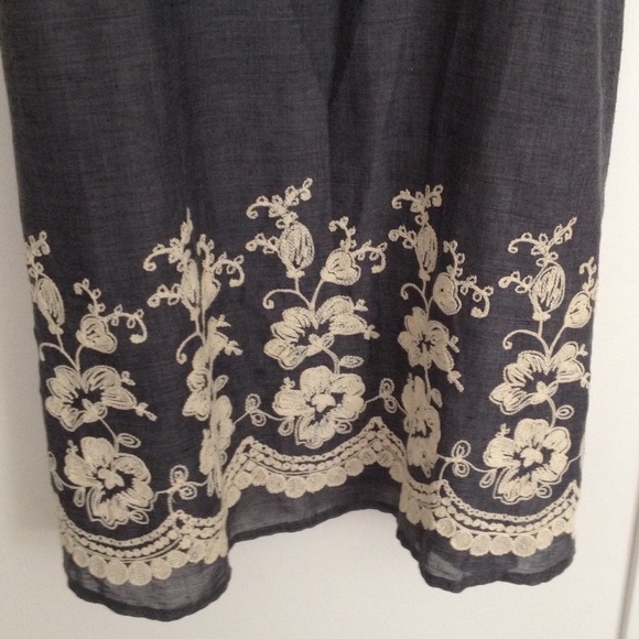 Stunning! embroidered, spaghetti strap dress - Picture 3 of 4